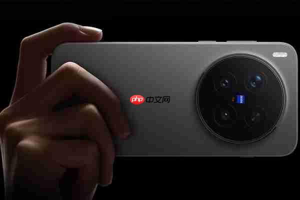 vivo X300 Ultra获认证：蓝厂最强影像旗舰蓄势待发  第1张