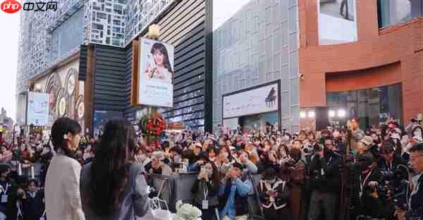 田曦薇在vivo门店当店长：现场人山人海 场面壮观  第6张