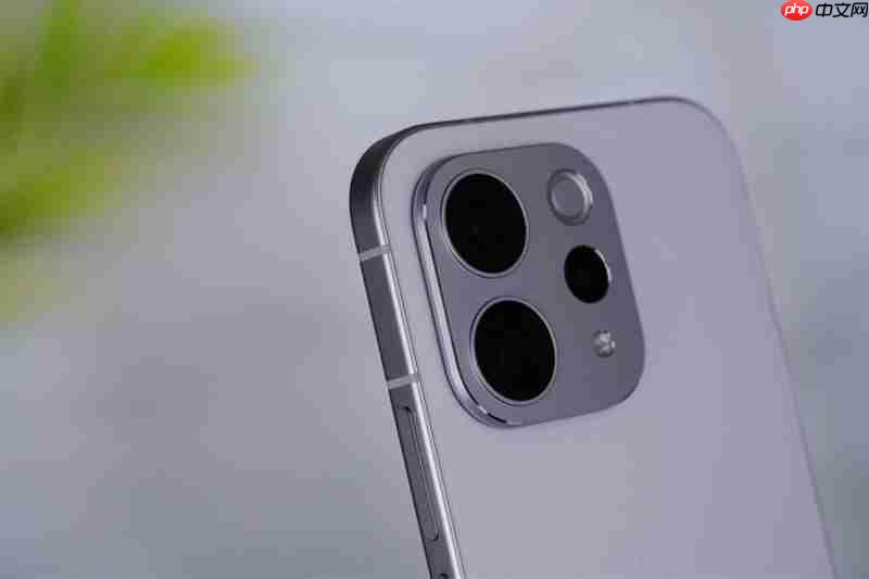 无感握持、出片惊艳！vivo S50首发全面评测：颜值与实力并存的全能旗舰  第6张