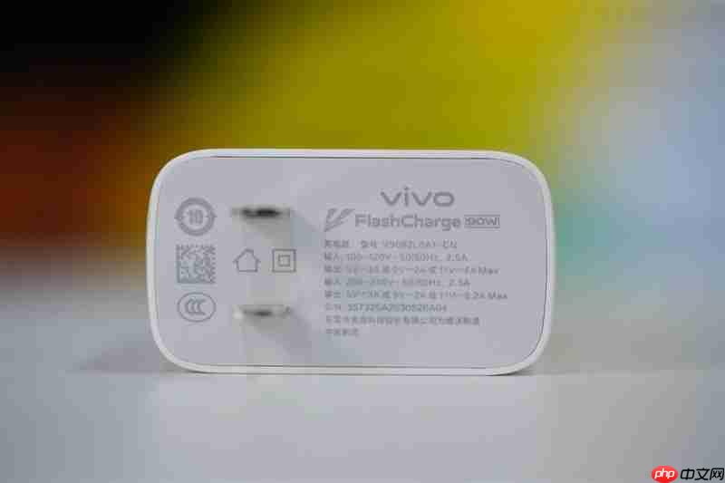 无感握持、出片惊艳！vivo S50首发全面评测：颜值与实力并存的全能旗舰  第12张