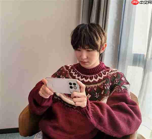 荣耀WIN真机首次亮相！横向大矩阵Deco 主动散热风扇吸睛  第1张