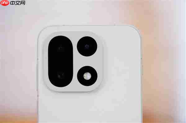 行业第一块165Hz高刷高分屏！一加15图赏  第15张