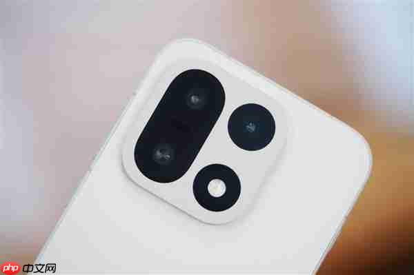 行业第一块165Hz高刷高分屏！一加15图赏  第16张