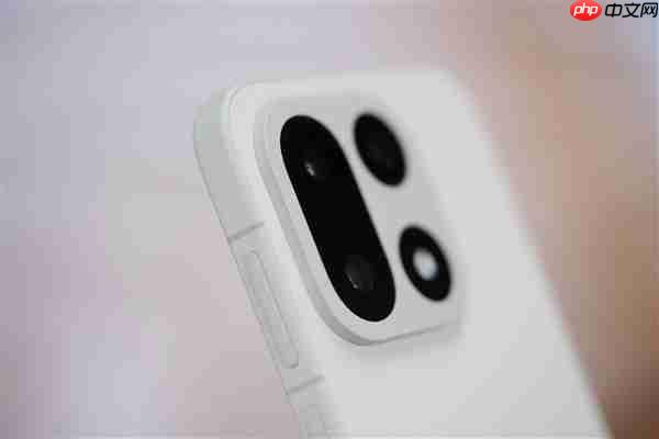 行业第一块165Hz高刷高分屏！一加15图赏  第18张