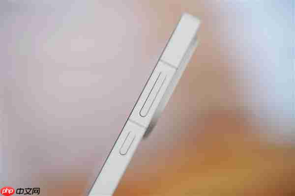 行业第一块165Hz高刷高分屏！一加15图赏  第20张