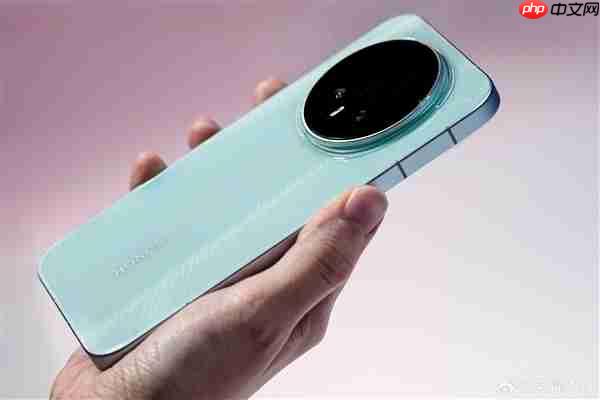 荣耀Magic8系列维修备件价格公布：屏幕979元起 主板2699元起  第3张