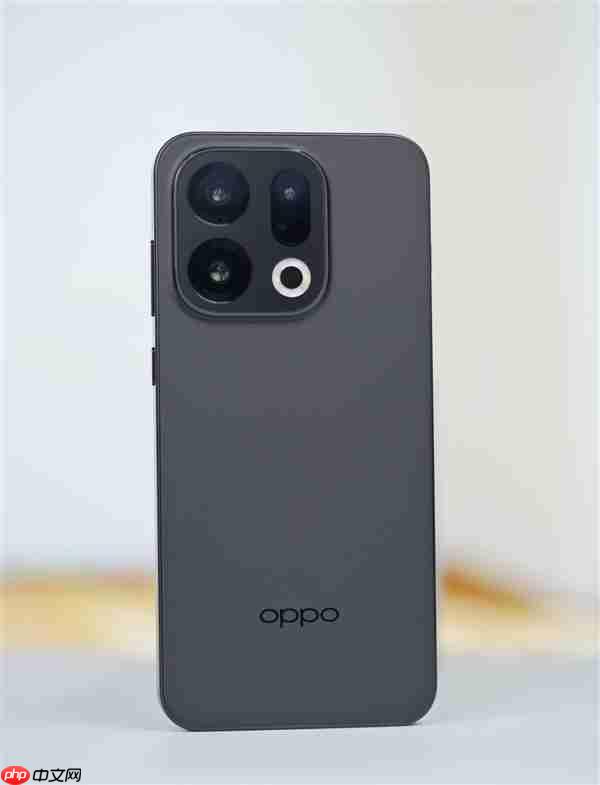 7025mAh超大电池！OPPO Find X9图赏  第10张