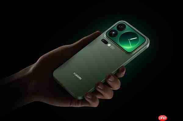 小米18继续用背屏：差异化这块小米彻底玩明白了  第2张