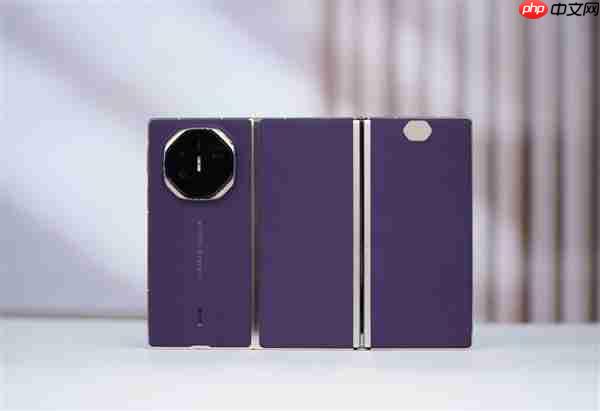 全球第2款三折叠！华为Mate XTs非凡大师图赏  第11张