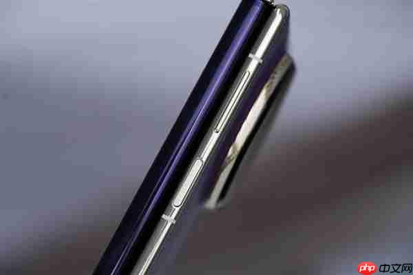 全球第2款三折叠！华为Mate XTs非凡大师图赏  第37张