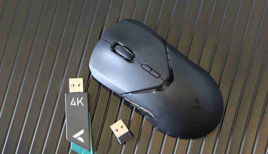 通过双击鼠标属性，探索主题（从家庭环境到技术使用）  第3张