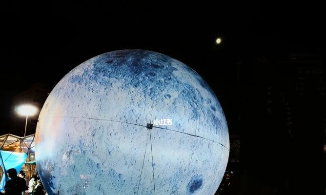 如何用手机拍摄更清晰的月亮照片（手机拍摄月亮关键技巧）  第3张