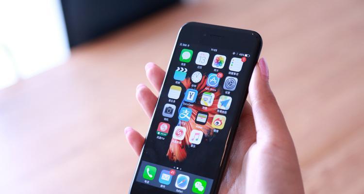 青春版和标准版哪个好用（2024年建议买的手机排行）  第2张