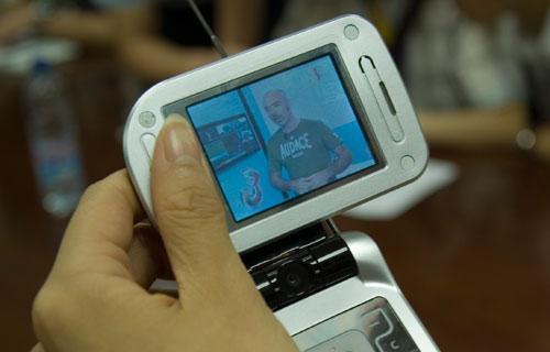 日立43R82液晶电视的优势和特点（一款高性能液晶电视，带来超乎寻常的观影体验）  第3张