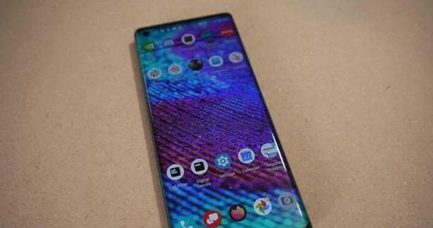 OLED与LCD屏幕的区别（探究OLED和LCD屏幕的技术差异）  第3张