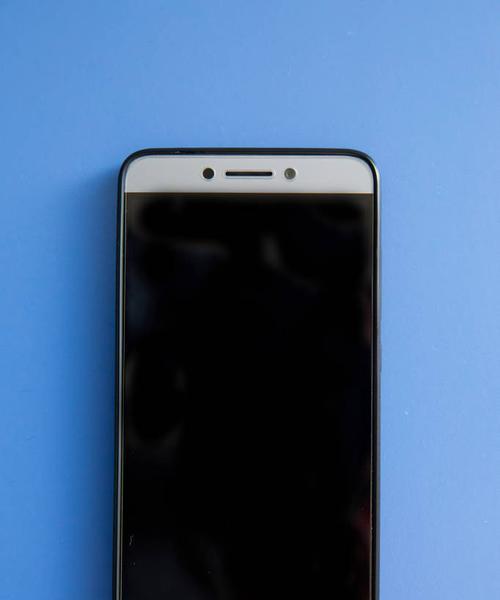 手机屏幕黑屏的修复方法大揭秘（彻底解决手机屏幕黑屏问题，省下换新机的钱！）  第3张