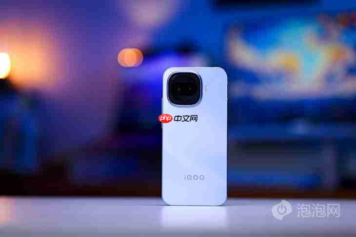 2 亿像素旗舰主摄落地中端！iQOO Z11 Turbo 改写影像规则  第1张