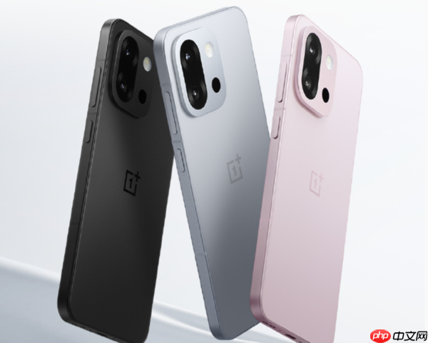 一加15T配置曝光 第五代骁龙8至尊版加持 三款配色  第1张