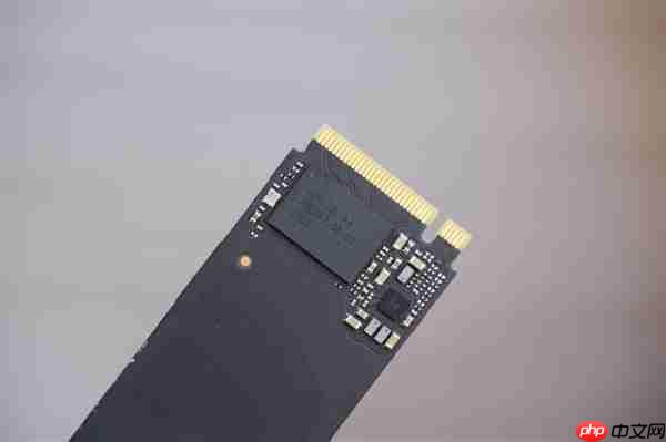 长江存储PC42Q SSD加持！ 七彩虹隐星P16 Pro图赏  第33张