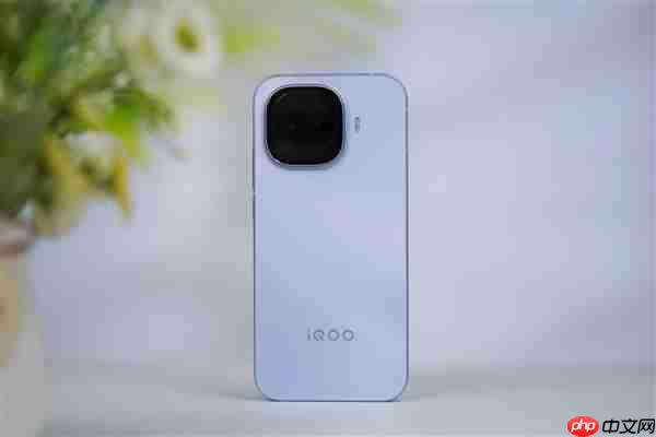 7600mAh超薄大电池！iQOO Z11 Turbo图赏  第5张