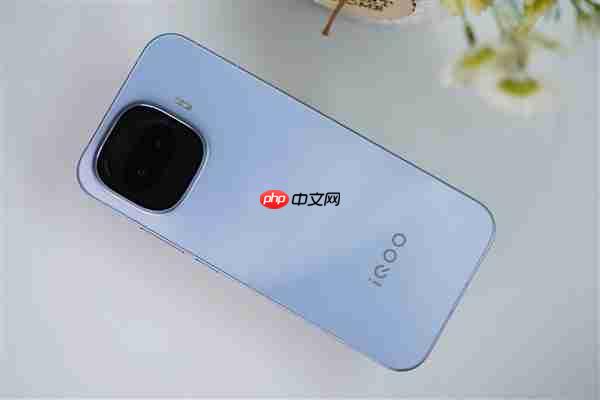 7600mAh超薄大电池！iQOO Z11 Turbo图赏  第4张