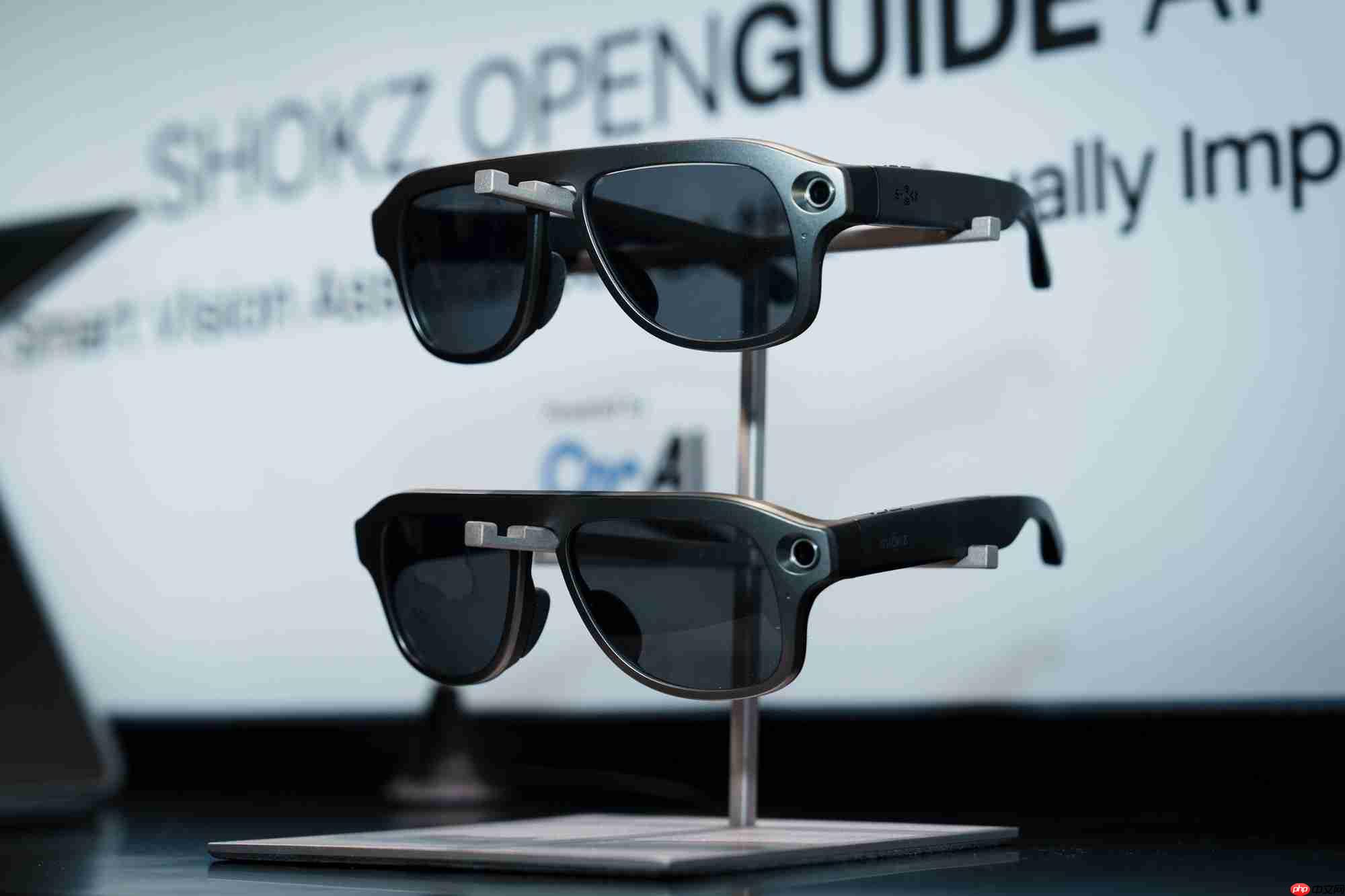 韶音在CES2026展示智能可穿戴生态布局：从开放式耳机到AI眼镜