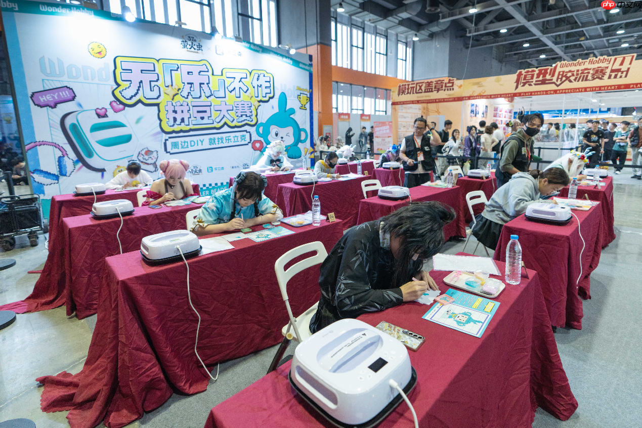 萤火虫漫展人气王！乐立克双展位解锁DIY次元狂欢，手残党也能轻松出片  第10张