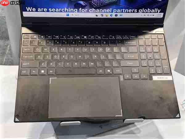 雷神ZERO Air轻薄游戏本实机首秀：仅1.58kg 160W双满血性能释放  第3张