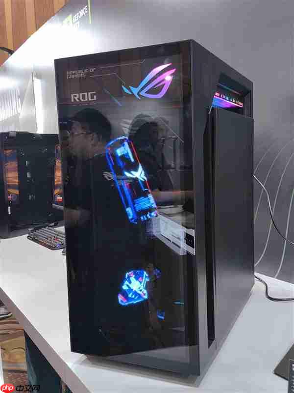 华硕梦幻电竞旗舰！ROG枪神10X台式机惊艳首秀：首创全息投影颜值无敌  第3张