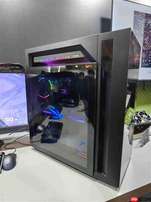 华硕梦幻电竞旗舰！ROG枪神10X台式机惊艳首秀：首创全息投影颜值无敌  第14张