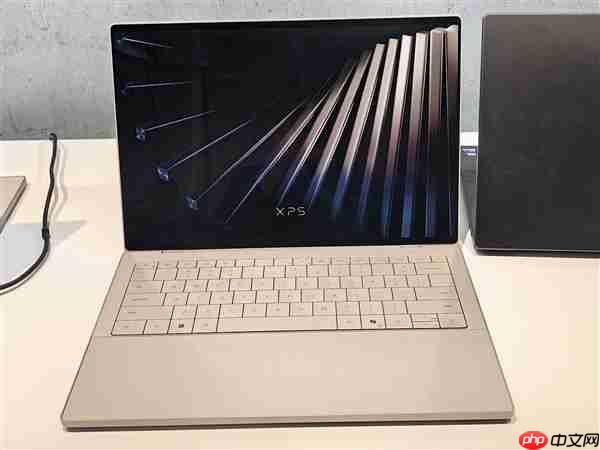 戴尔重新推出XPS笔记本：双层OLED屏 配酷睿Ultra 3系列处理器  第6张
