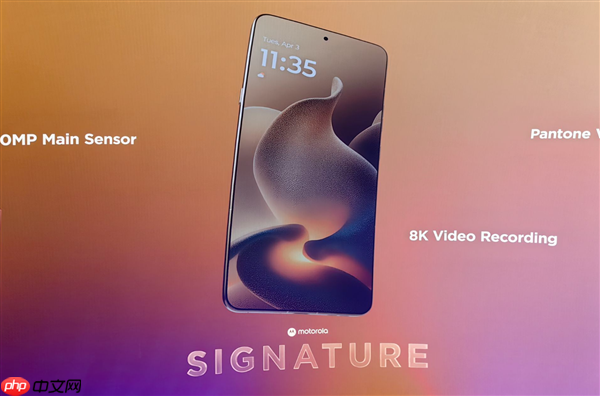 moto X70 Air Pro亮相CES：只有7mm的极致影像旗舰  第2张