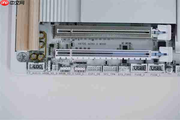 实木+皮革都用上了！技嘉木雕X870E AERO X3D WOOD主板图赏  第25张
