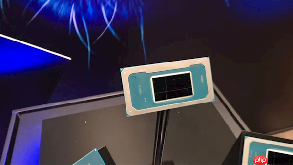 游戏性能提升76% 媲美独显！Intel正式发布首款18A制程Panther Lake处理器：14款型号规格一览  第2张