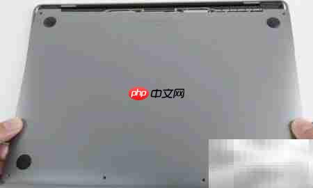 2016款MacBook Pro拆机解析  第3张