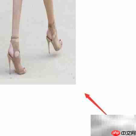 CSS实现图片上下拉伸技巧  第8张