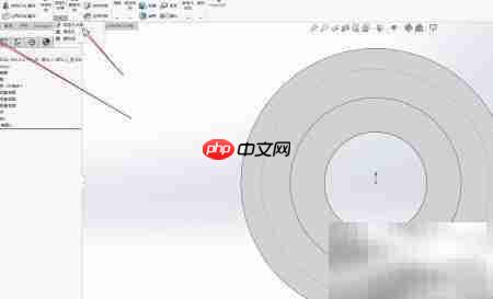 SOLIDWORKS内螺纹孔阵列绘制技巧  第6张