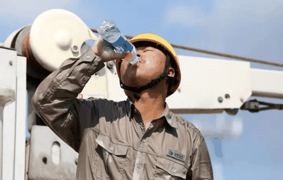 2023年夏天最高温度有57度吗?2023年夏天最高温度能达到多少插图1 2023年夏天最高温度有57度吗2