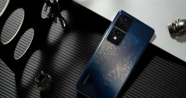 荣耀100gt和荣耀80哪款好 荣耀100gt和荣耀80配置对比