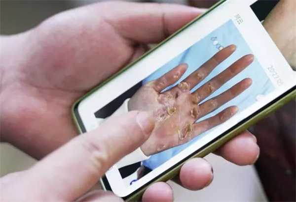 中国夺首金外国选手激动呐喊祝贺(中国获首金)