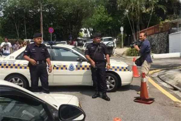 一对中国游客住国外民宿发现摄像头(中国对国内旅游者和国内一日游游客的概念界定)