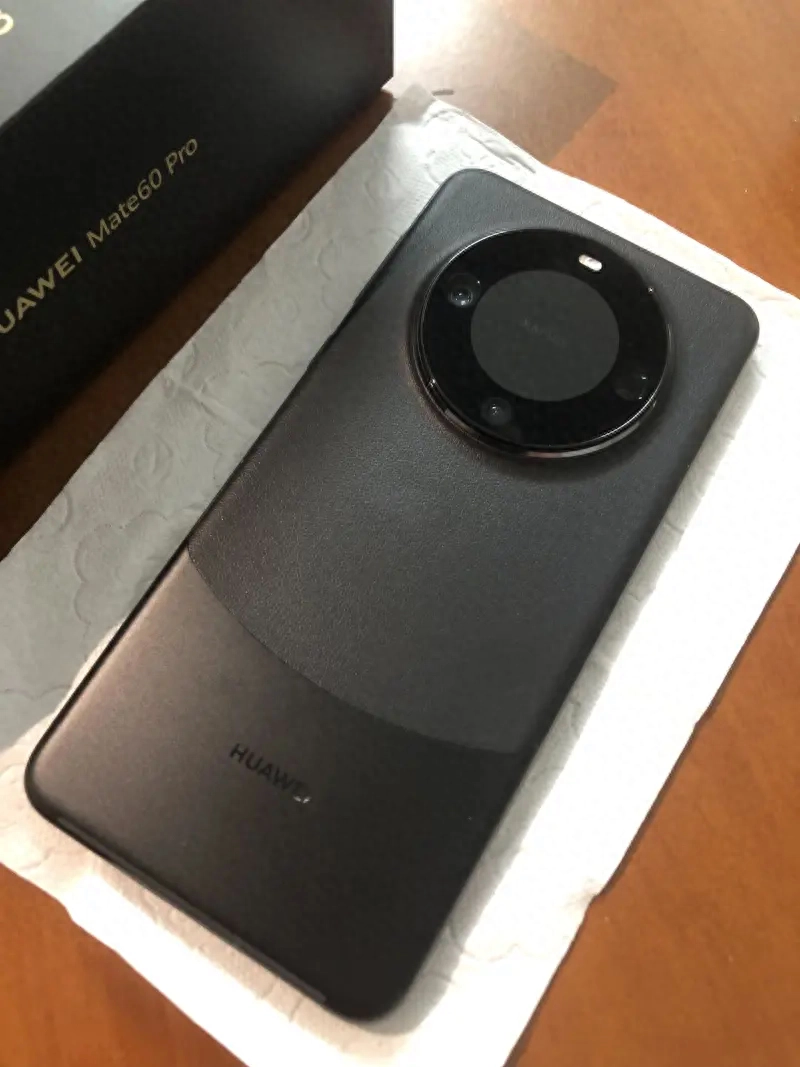 华为Mate60 Pro值不值购买？十年果粉转华为Mate60 Pro全面分析优缺点