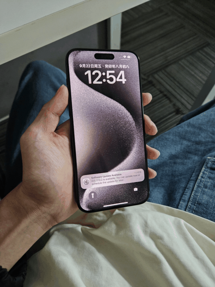 这几点很想吐槽，加了1000元买回来的iPhone 15 Pro Max优缺点插图3