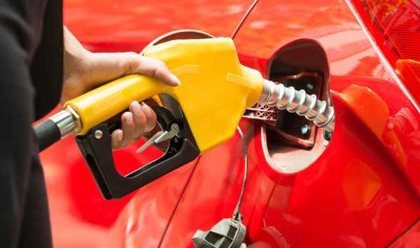 车主要早做准备，国内油价或在中秋国庆节前大幅上涨