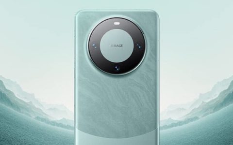 台湾媒体人拆箱华为Mate60后喜极而泣 手机遥遥领先！