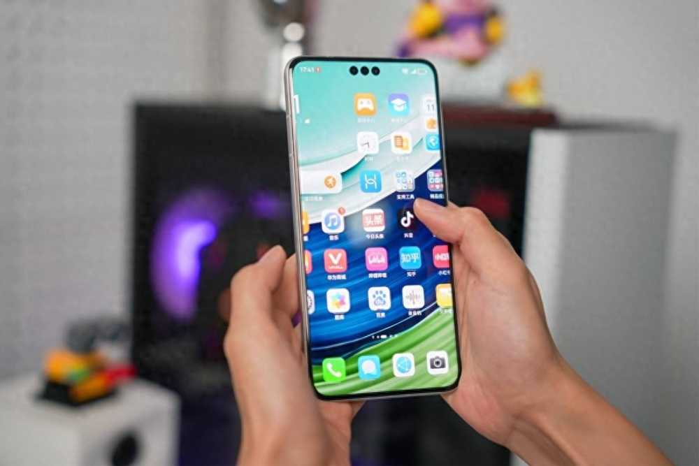 拒绝粉丝滤镜，真实分享iPhone 14PM换机华为Mate 60 Pro的用机感受