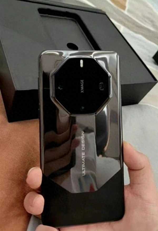 华为Mate 60 RS曝光，搭载华为最强芯片麒麟9100