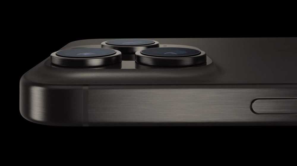 苹果 iPhone 15 Pro / Max 发布：搭载 A17 Pro 处理器，采用钛合金机身，支持拍摄空间视频