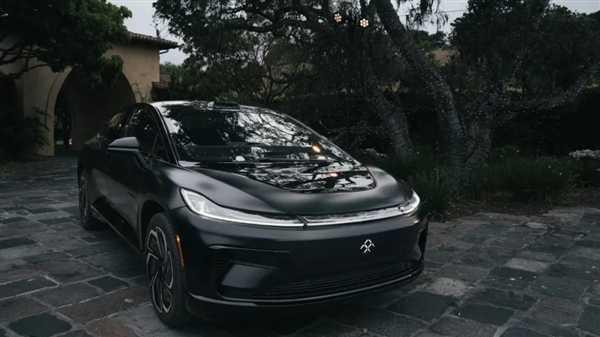 贾跃亭等承诺用一半工资买公司股票，法拉第未来全球CEO换人！