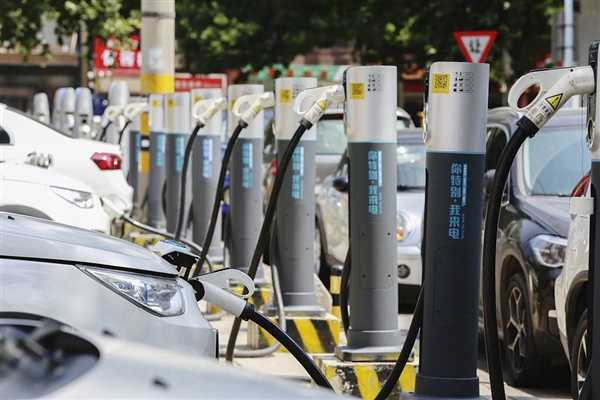 电价疯涨 充电桩没有割韭菜的命